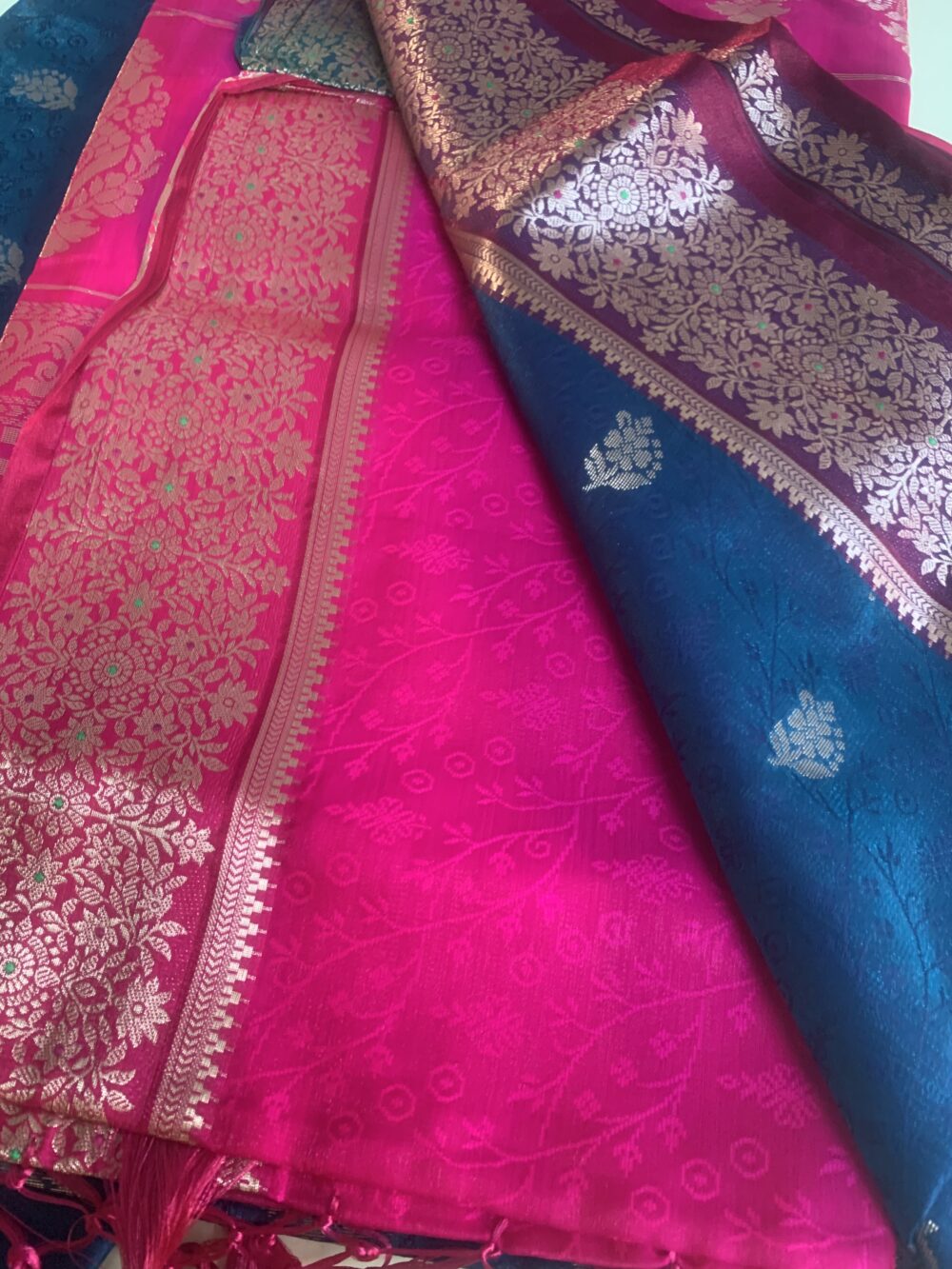 Silk saree with silver border and subtle pink blouse. Beautiful combination of colours - Image 4