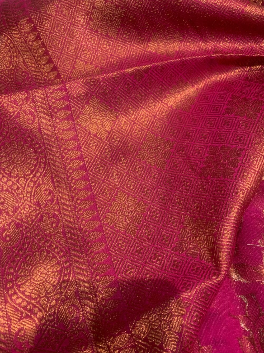 Cotton saree with copper work in pink - Image 3