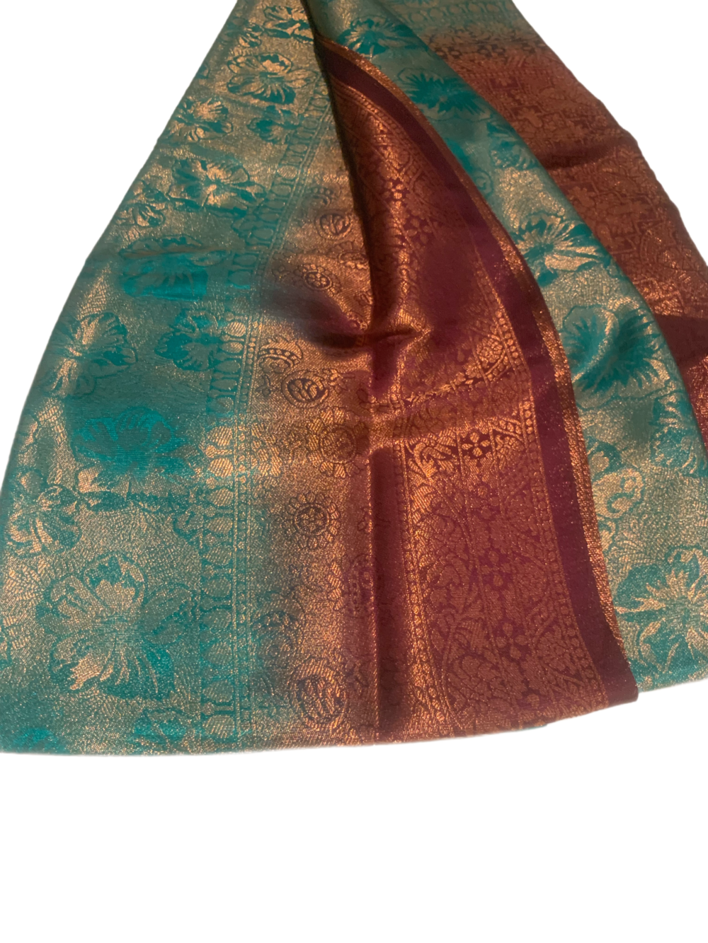 Silk saree with unstitched blouse - Image 2