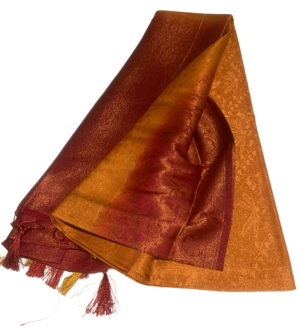 Silk saree with unstitched blouse - Image 4