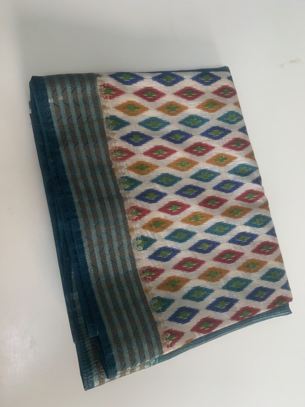 Silk saree with unstitched blouse - Image 4