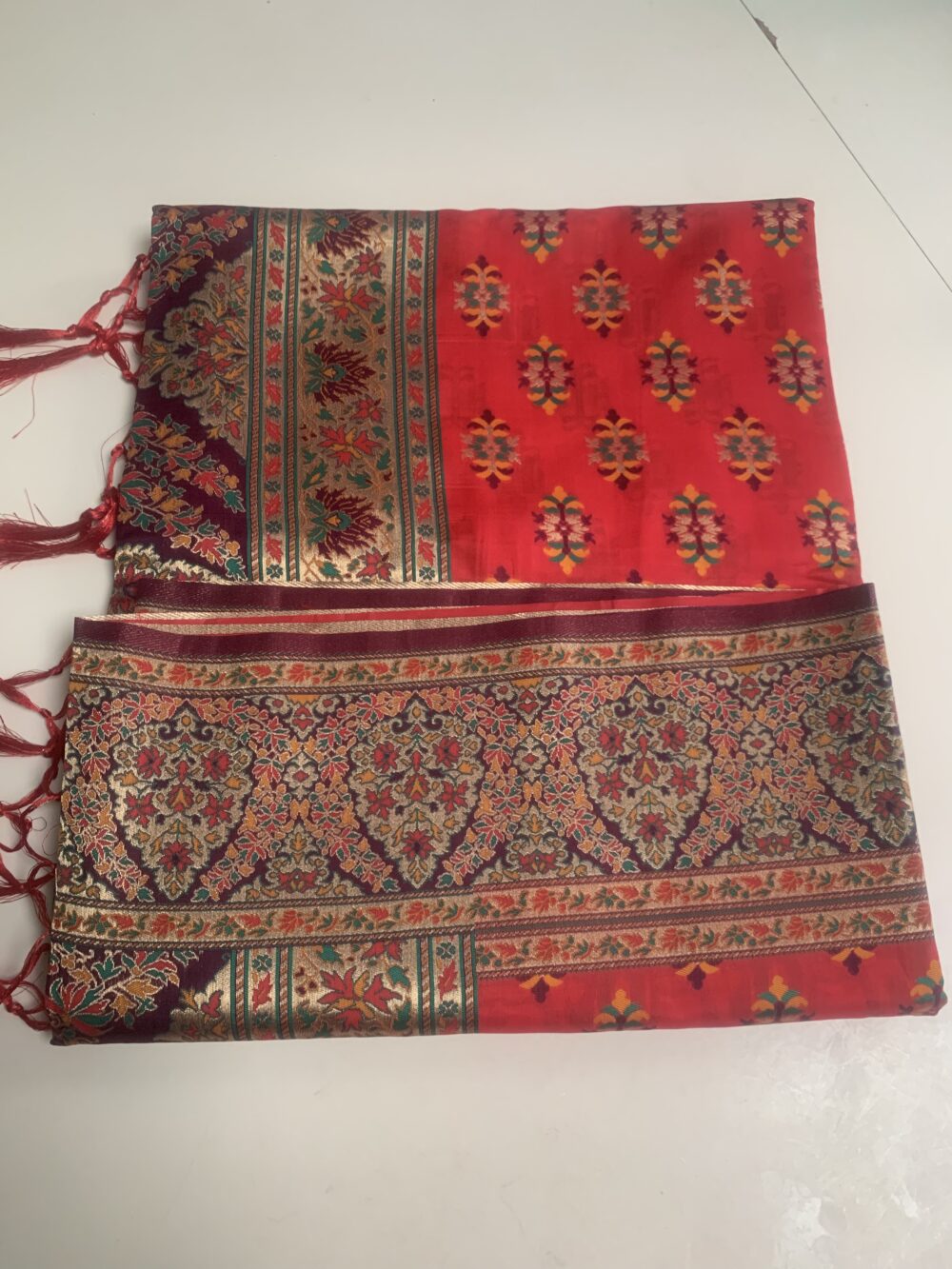 Wedding saree with rich border and blouse piece - Image 5