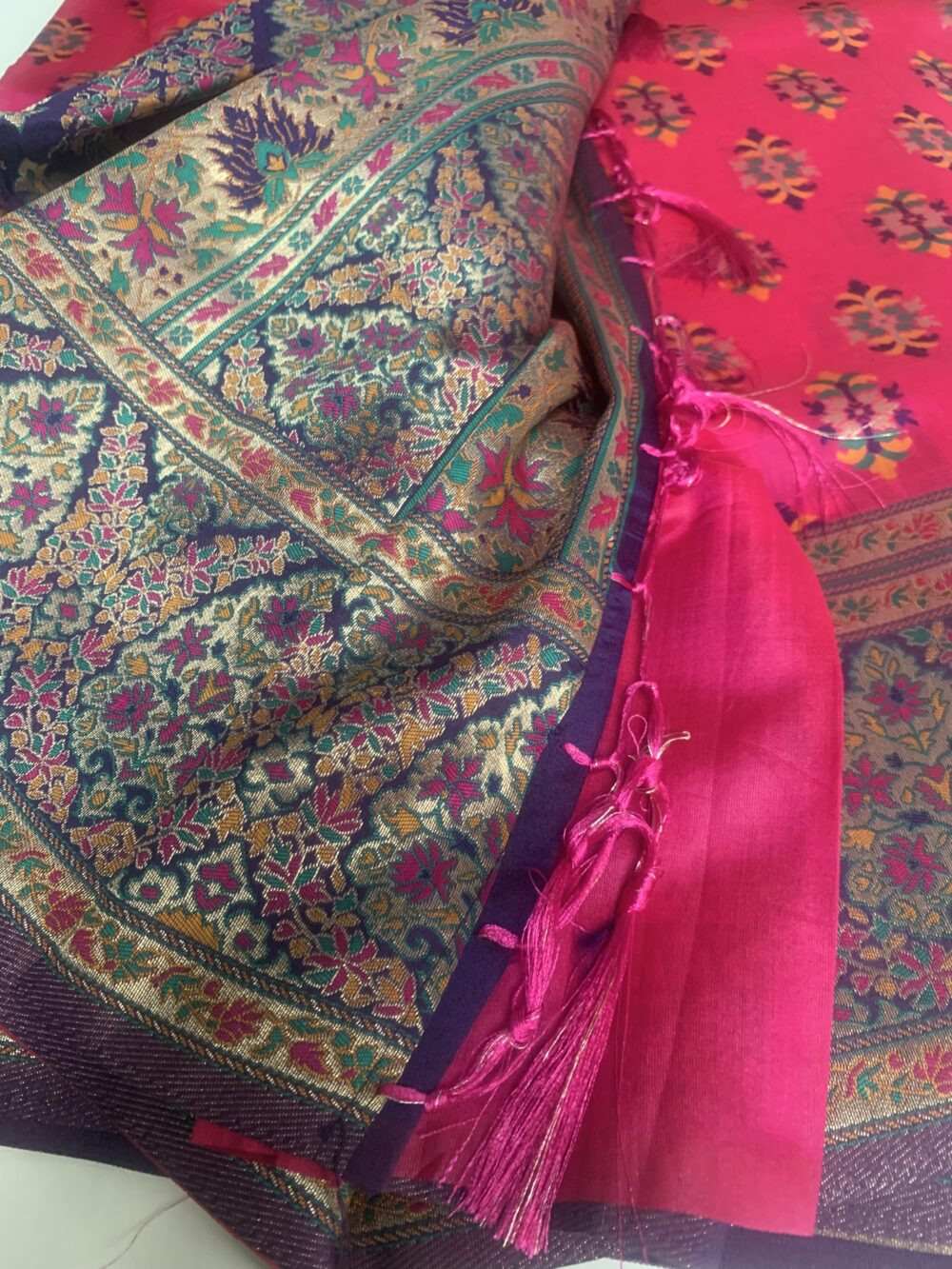 Wedding saree with rich border and blouse piece - Image 4