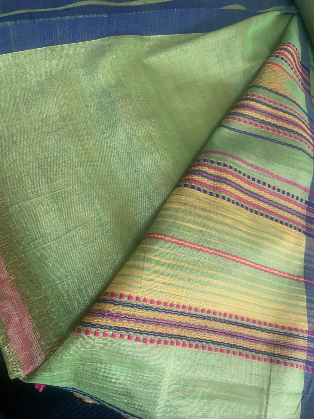 Linen saree in Light green - Image 5
