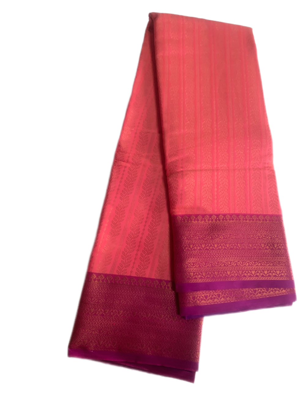 Rich silk saree with contrast border - Image 3