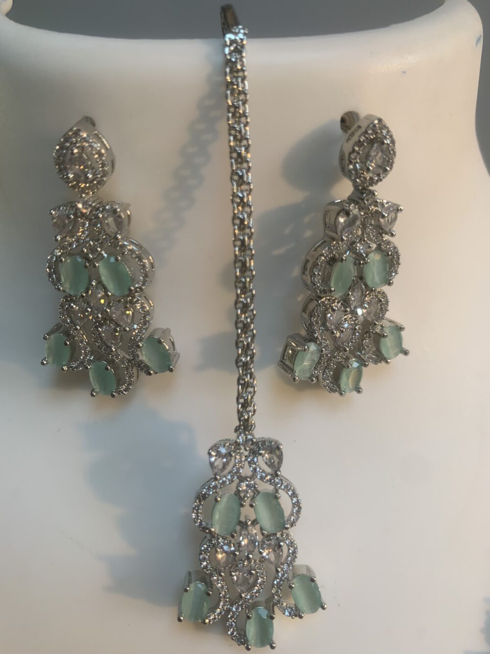 Necklace with earring and netti chutty - Image 2