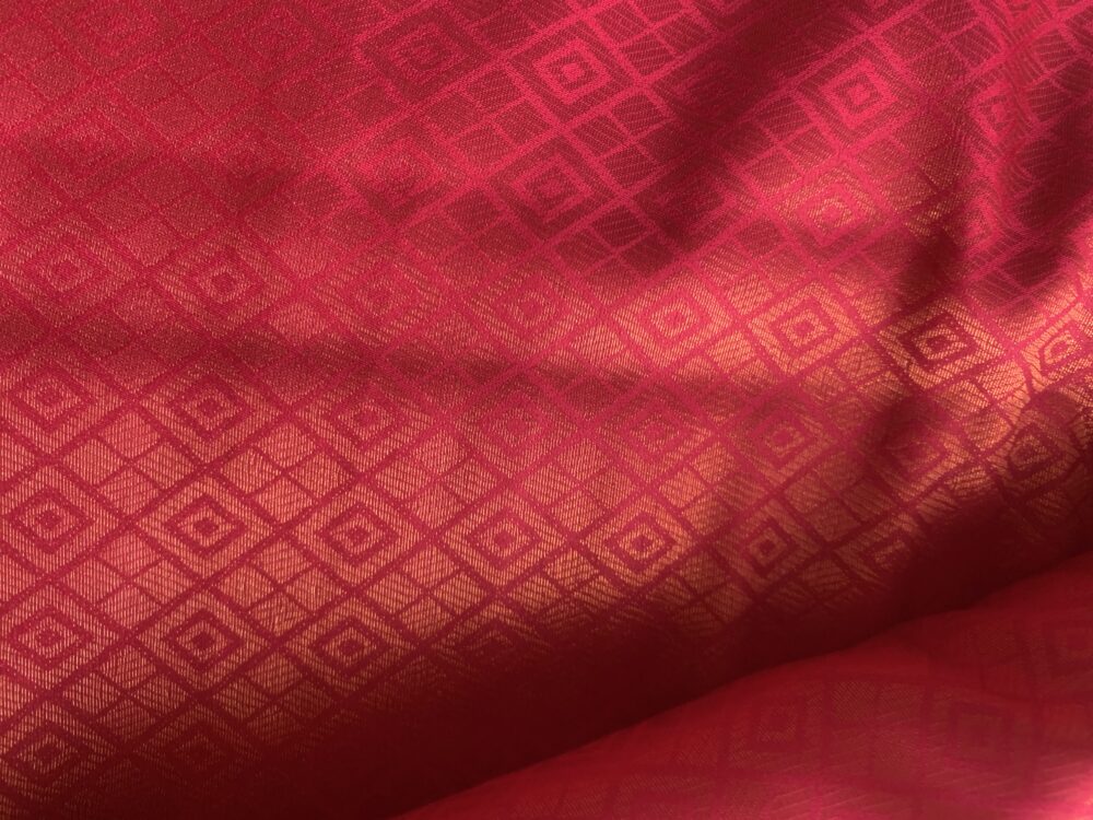 Silk saree with unstitched blouse - Image 6